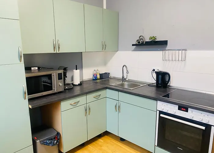 Gemuetliche - Messe Gruga Inn *